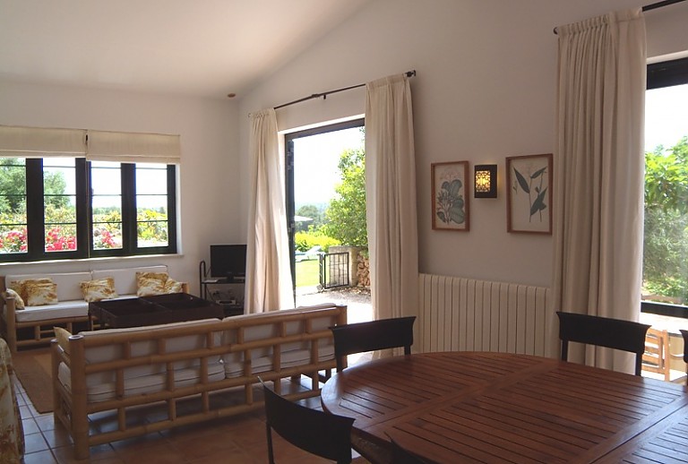 Wohzimmer Stühle Tür Bilder Fenster Esstisch