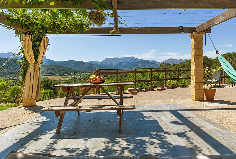 Garten Haengematte Steinweg Pergola Himmel