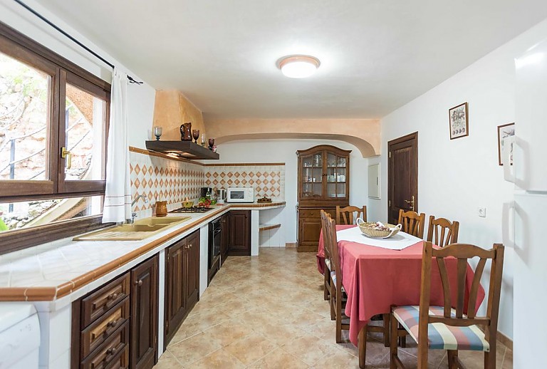 Finca Mallorca Arta 6 Personen Küchentisch