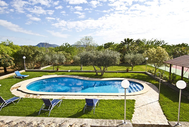 Finca Mallorca Buger 6 Personen Garten