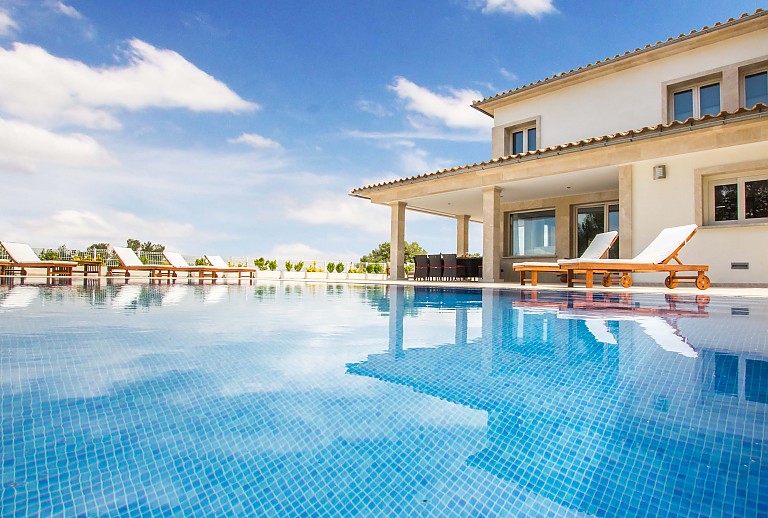 Finca Mallorca Muro 8 Personen Salzwasserpool