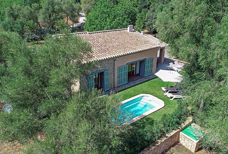 Finca Terrasse Baume Schatten