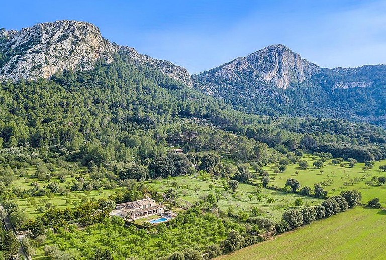 Landschaft Berge und Natur um die Finca