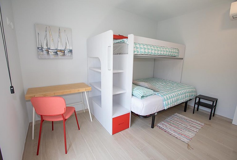 Schlafzimmer mit Doppelstockbett