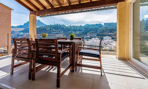Ferienwohnung mit Balkon und Meerblick
