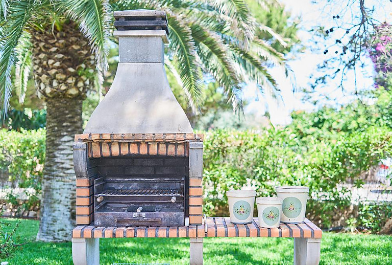 Grill im Garten