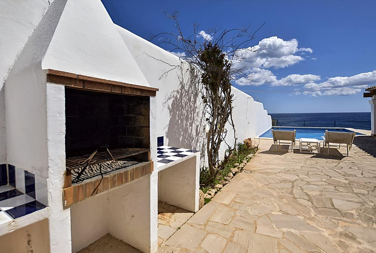 Grill im Außenbereich der Finca