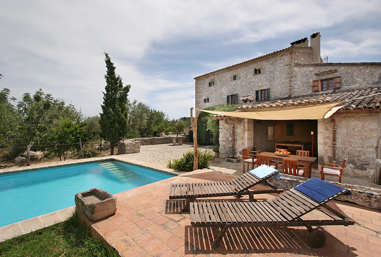 Finca Mallorca Pollenca Antik Bergblick 8 Personen